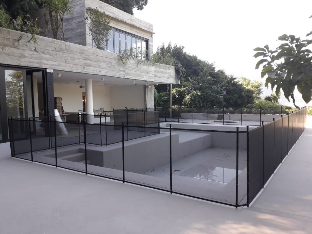Residência moderna de alto padrão com piscina